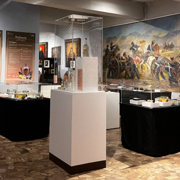 Exposición de perfumería chilena une por primera vez historia, patrimonio y sentido del olfato